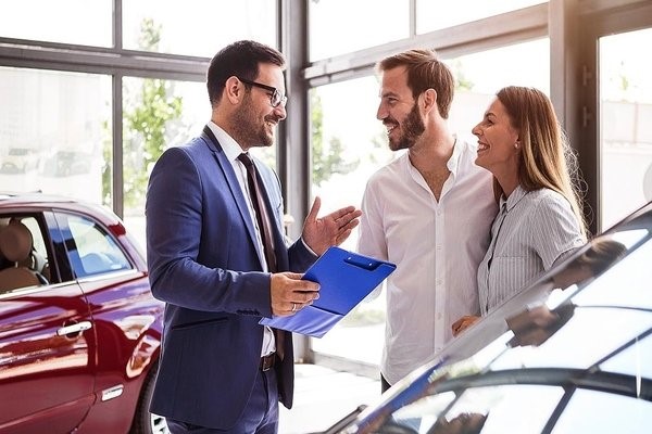 9 criteria that you should consider when buying a used car.